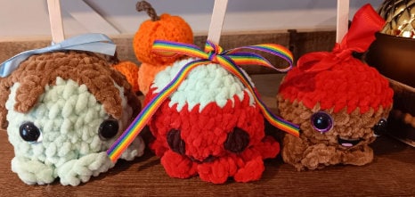Crochet caramel apple octopus Digital Pattern | Great for Fall | Great for Markets!