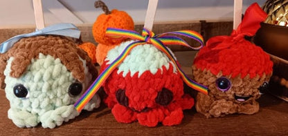 Crochet caramel apple octopus Digital Pattern | Great for Fall | Great for Markets!
