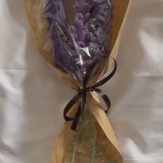 Lavender bouquet Handmade crochet gift Crochet flowers Crochet flowers for moms Floral arrangements Purple flower bouquet